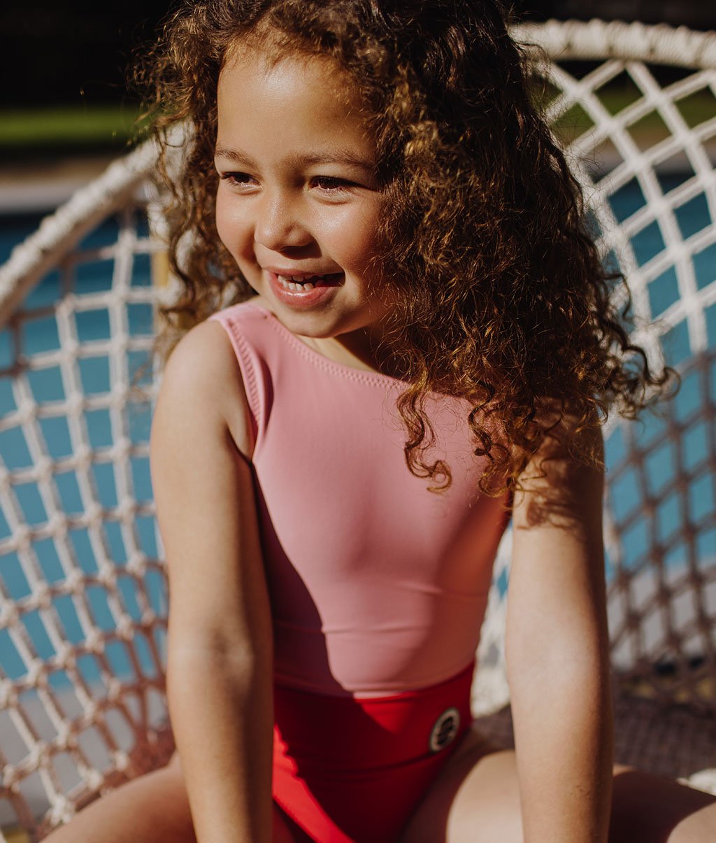 Maillot de Bain Fille Mini Framboise anti-uv, une pièce, Cool Kids Only !