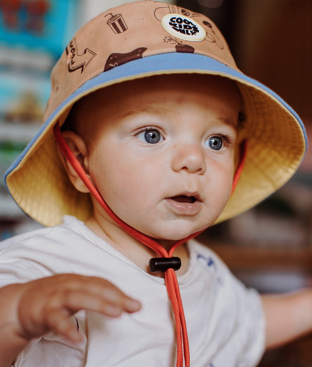 Bob Hat Baby's Groovy met koord, duurzaam, oeko-tex gecertificeerd, vanaf 9 maanden, Cool Kids Only!