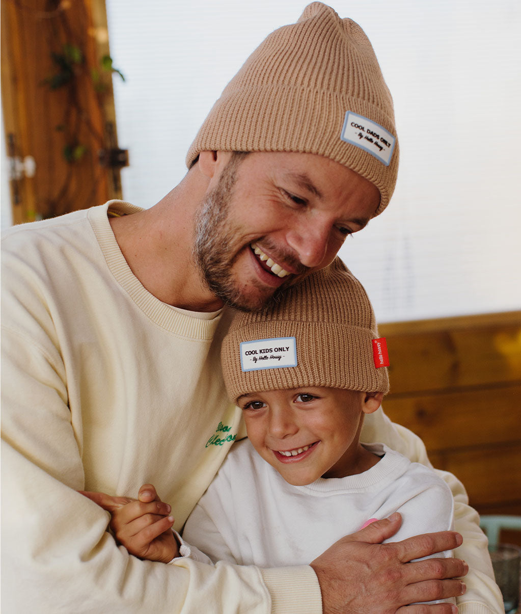 Bonnet coloré Parents-Enfants Pop Champagne, maille douce et fine, laine, sans pompon, dès 9 mois, Cool Kids Only !