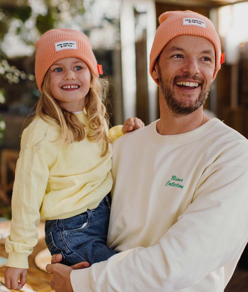 Bonnet coloré Parents-Enfants Pop Apricot, maille douce et fine, laine, sans pompon, dès 9 mois, Cool Kids Only !