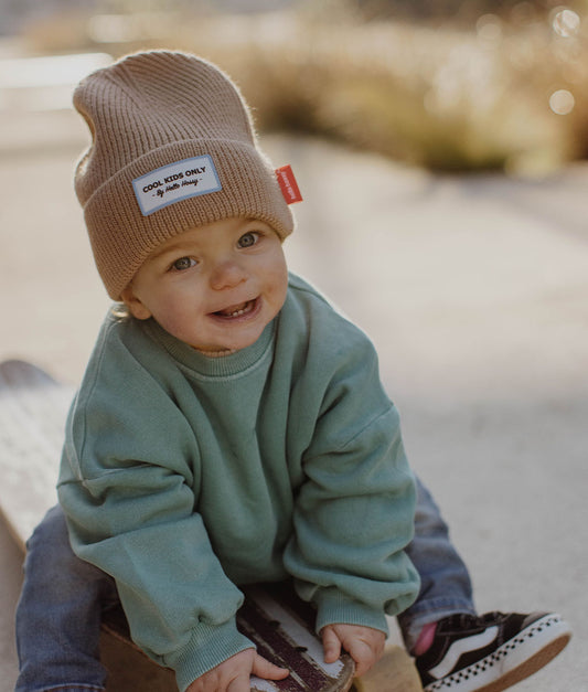 Bonnet coloré Enfants Pop Champagne, maille douce et fine, laine, sans pompon, dès 9 mois, Cool Kids Only !