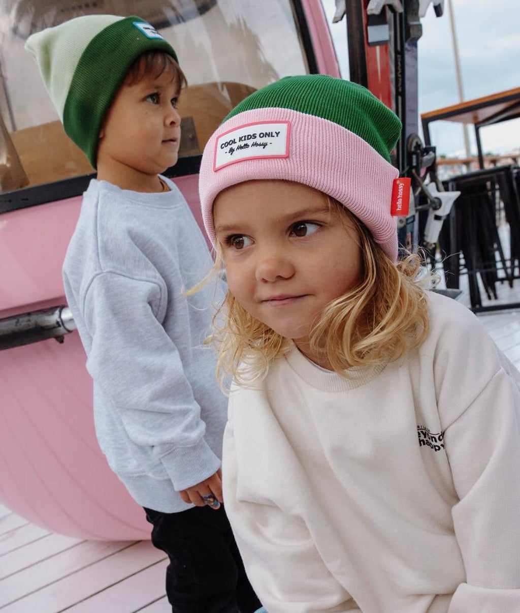 Kindermuts duo groen roze borduursel Cool Kids Only Hello Hossy