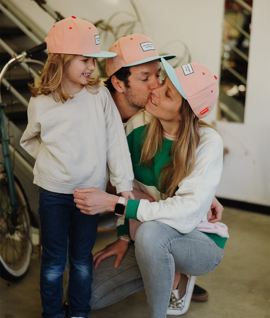 Casquette Parents-Enfants Mini Jolly, visière plate, 100% coton biologique, matchy-matchy, dès 9 mois, Cool Kids Only !