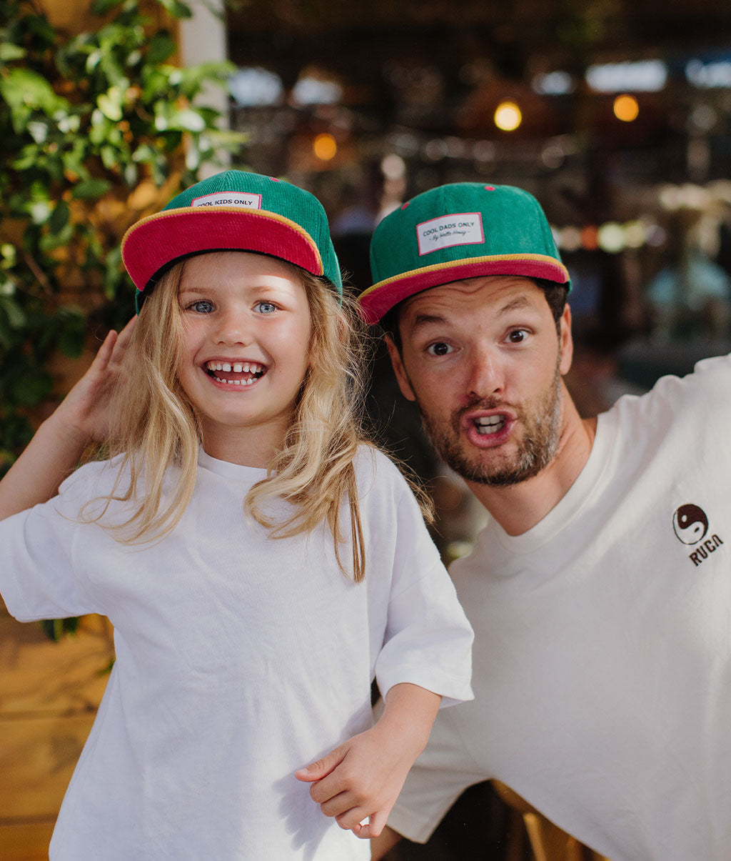 Casquette Parents-Enfants Sweet Rainbow, visière plate, velours, matchy-matchy, dès 9 mois, Cool Kids Only !