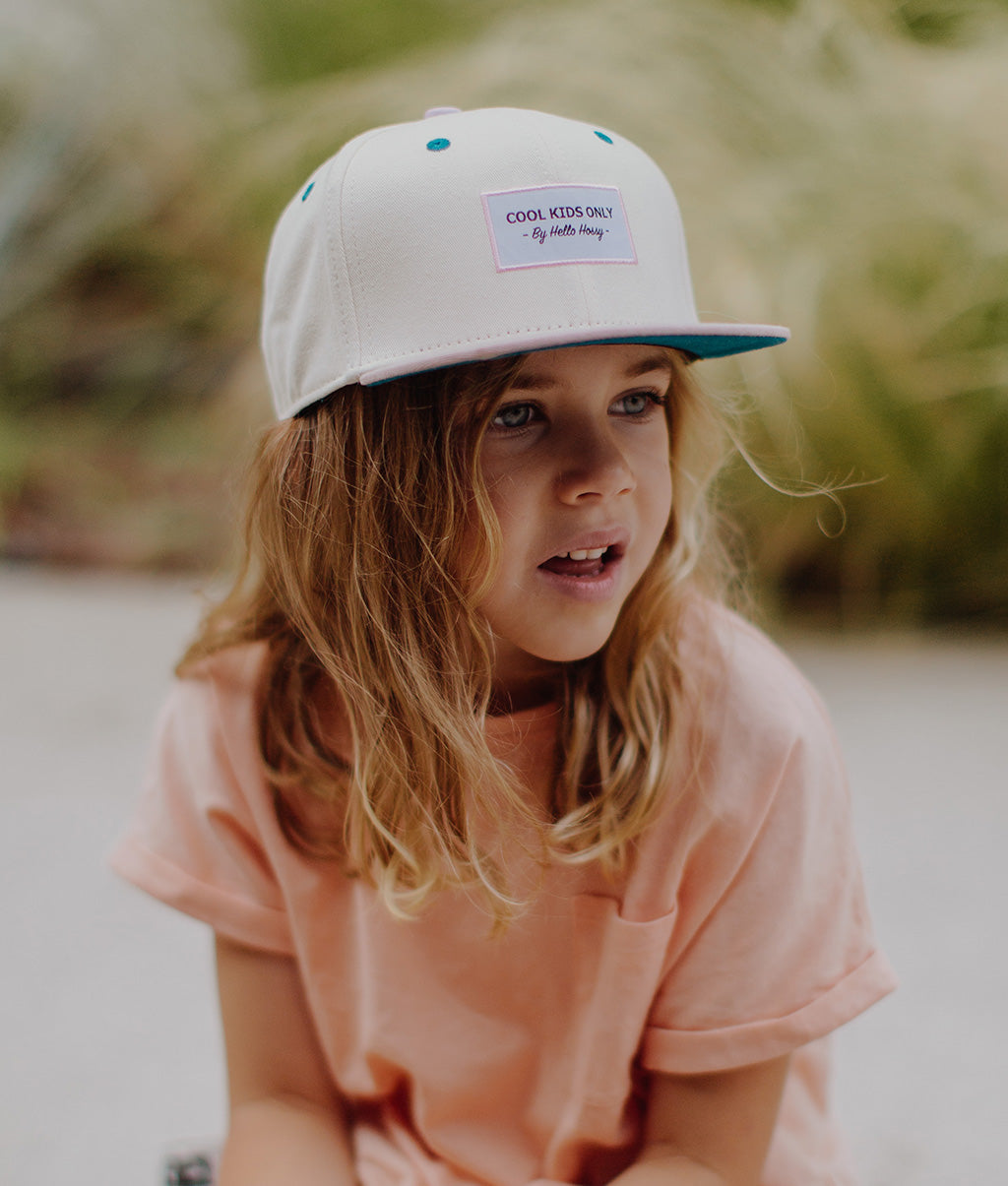 Casquette Enfants Mini Cotton, visière plate, 100% coton biologique, certifiée Oeko-Tex, dès 9 mois, Cool Kids Only !