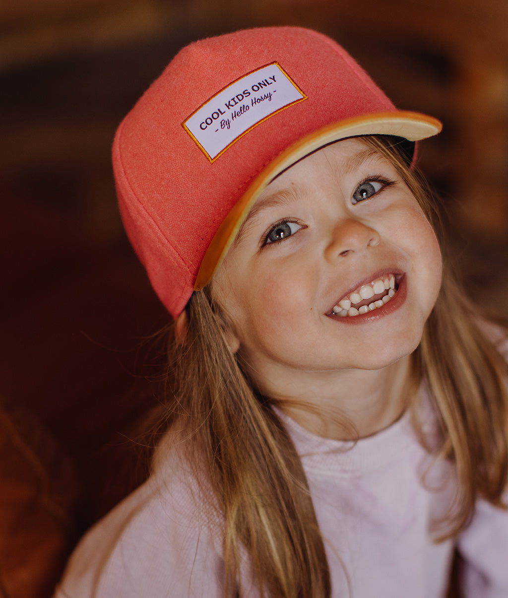 Casquette Enfants Melton Tulip, visière courbée, feutrine & daim, certifiée Oeko-Tex, dès 9 mois, Cool Kids Only !