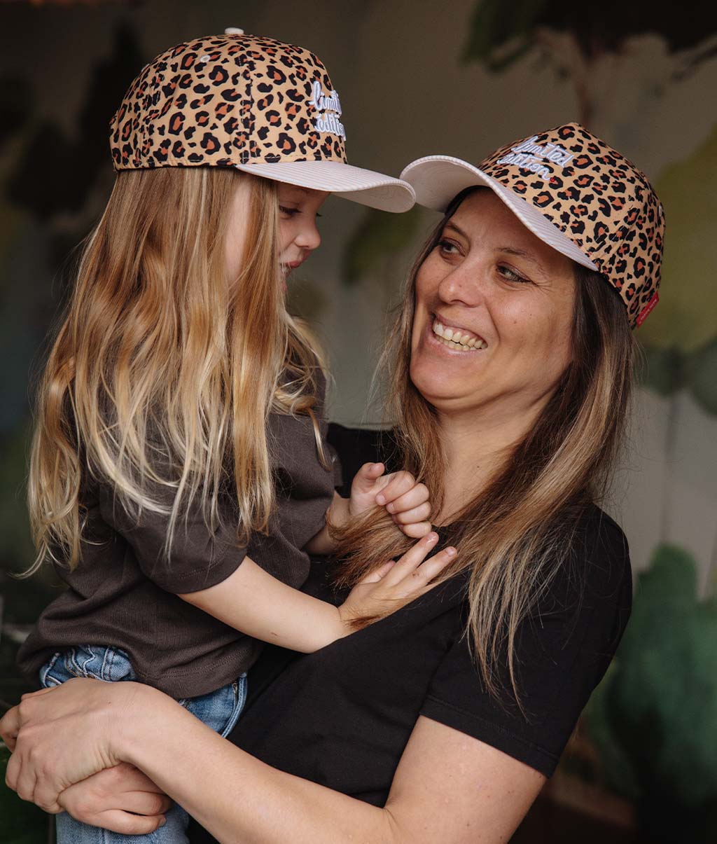 Casquette Mamans-Enfants Léopard #6, visière courbée, matchy-matchy, éco-responsable, dès 9 mois, Cool Kids Only !