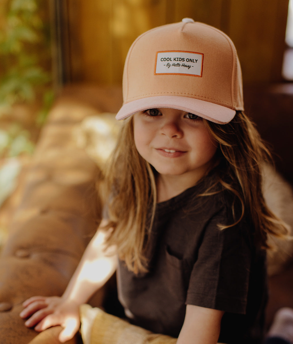 Casquette Enfants Mini Coral, visière courbée, 100% coton biologique, certifiée Oeko-Tex, dès 9 mois, Cool Kids Only !