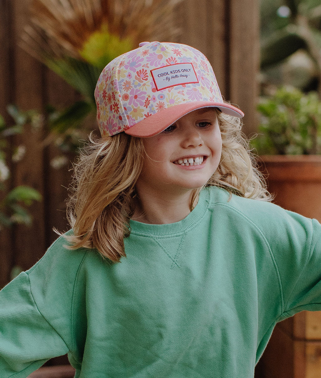 Casquette Enfants Retro Flowers, visière courbée, éco-responsable, certifiée Oeko-Tex, dès 9 mois, Cool Kids Only !