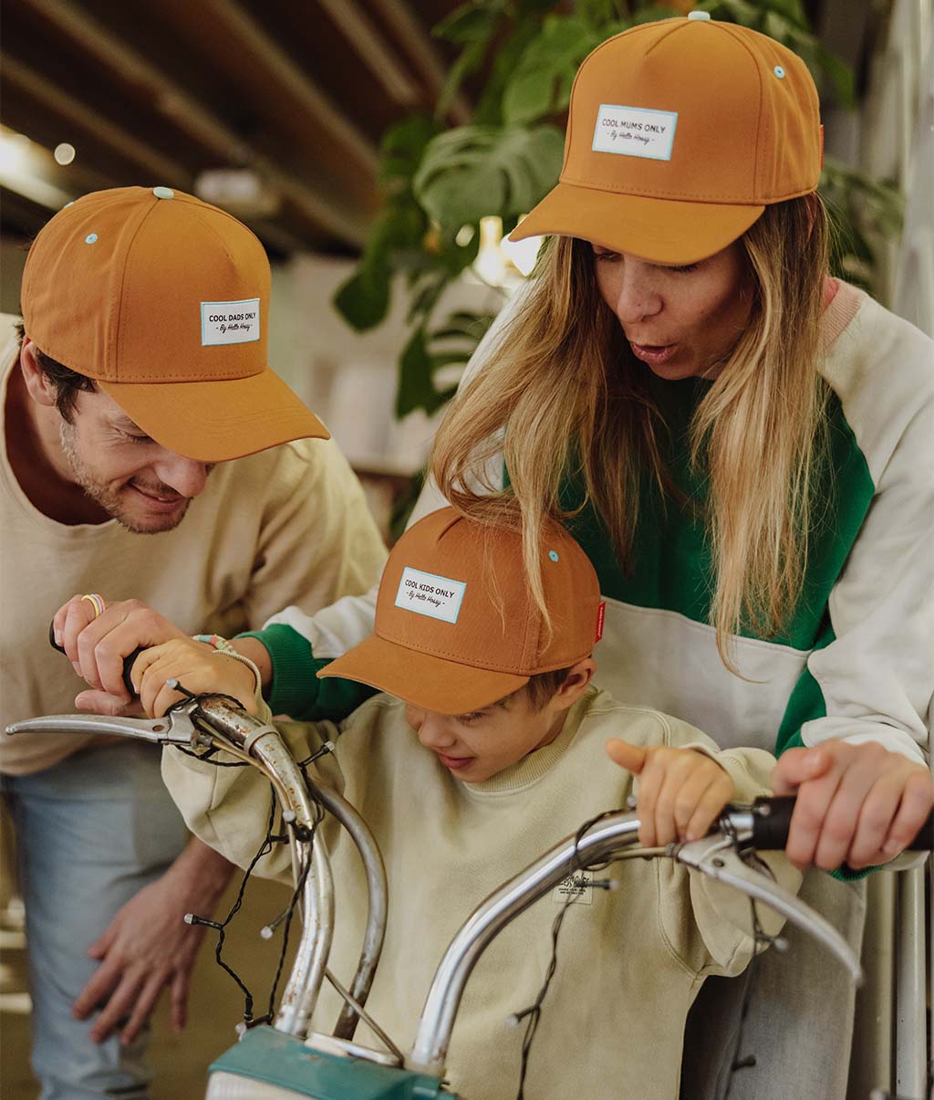 Casquette Parents-Enfants Mini Peanut, visière courbée, matchy-matchy, 100% coton biologique, dès 9 mois, Cool Kids Only !