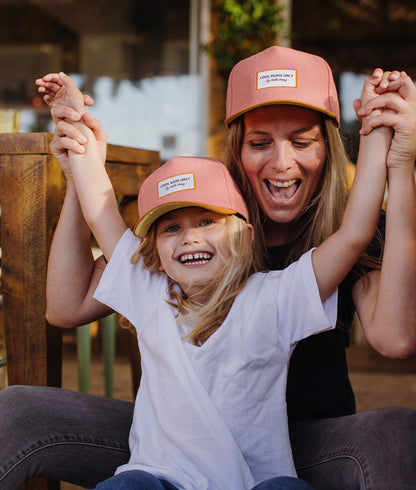 Casquette Parents-Enfants Melton Tulip, visière courbée, feutrine & daim, matchy-matchy, dès 9 mois, Cool Kids Only !