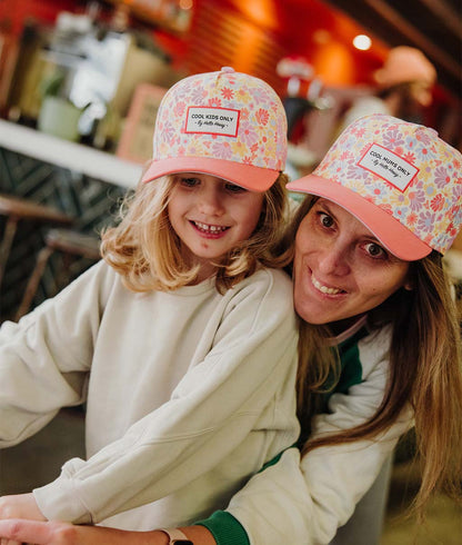 Casquette Parents-Enfants Retro Flowers, visière courbée, éco-responsable, matchy-matchy, dès 9 mois, Cool Kids Only !