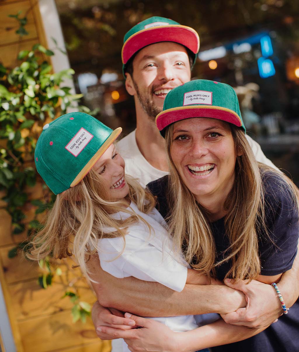 Casquette Parents-Enfants Sweet Rainbow, visière plate, velours, matchy-matchy, dès 9 mois, Cool Kids Only !