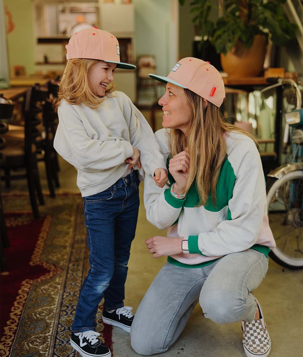 Casquette Parents-Enfants Mini Jolly, visière plate, 100% coton biologique, matchy-matchy, dès 9 mois, Cool Kids Only !