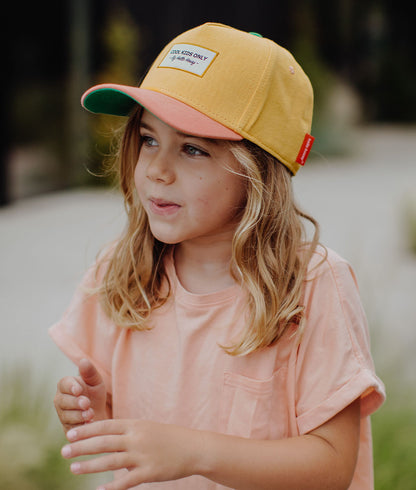 Casquette Enfants Mini Sunset, visière courbée, 100% coton biologique, certifiée Oeko-Tex, dès 9 mois, Cool Kids Only !