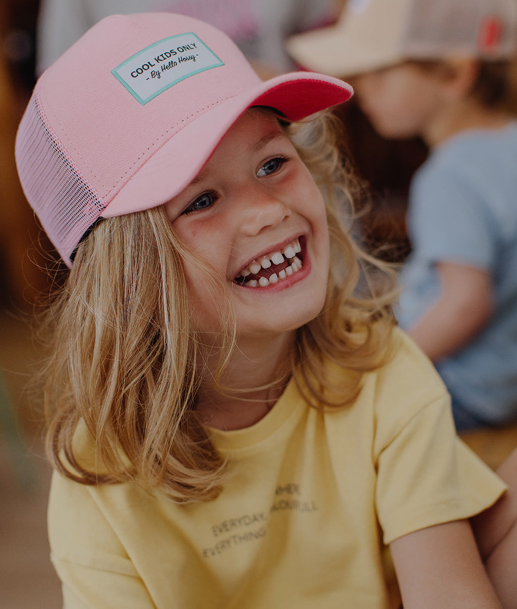 Casquette Enfants Mini Peony, style Trucker, éco-responsable, certifiée Oeko-Tex, dès 9 mois, Cool Kids Only !