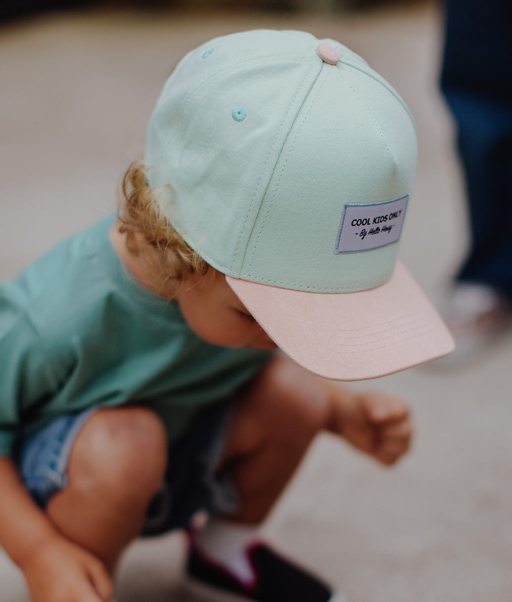 Casquette Enfants Mini Aloe, visière courbée, 100% coton biologique, certifiée Oeko-Tex, dès 9 mois, Cool Kids Only !