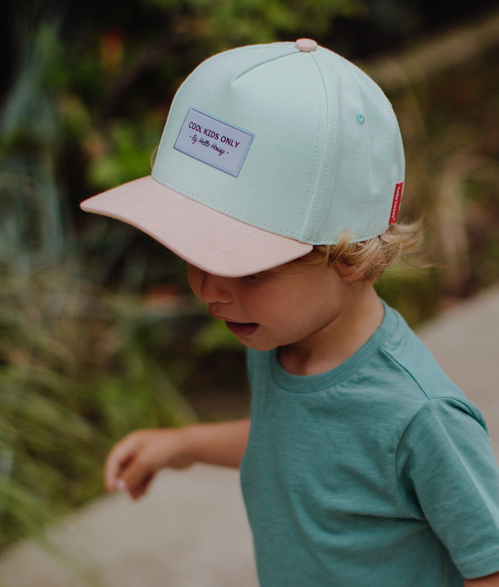 Casquette Enfants Mini Aloe, visière courbée, 100% coton biologique, certifiée Oeko-Tex, dès 9 mois, Cool Kids Only !