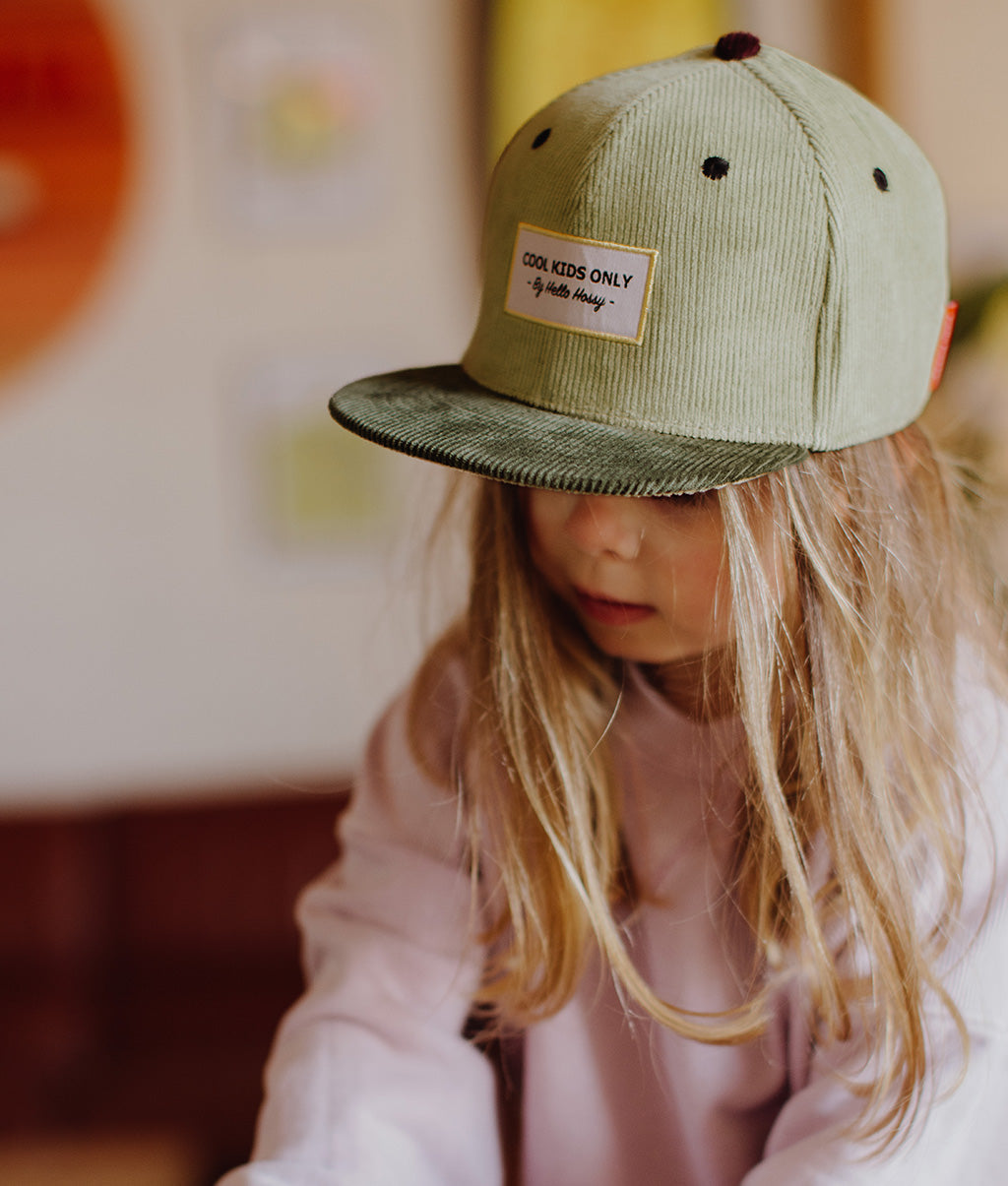 Casquette Enfants Sweet Green Duo, visière plate, velours, certifiée Oeko-Tex, dès 9 mois, Cool Kids Only !