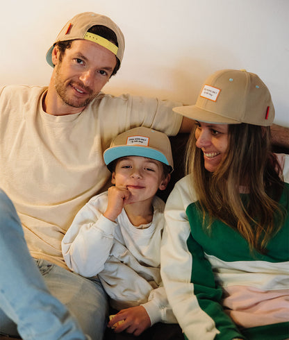 Casquette Parents-Enfants Mini Sandy, visière plate, matchy-matchy, 100% coton biologique, dès 9 mois, Cool Kids Only !