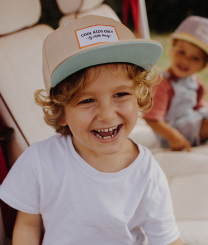 Casquette Parents-Enfants Mini Sandy, visière plate, matchy-matchy, 100% coton biologique, dès 9 mois, Cool Kids Only !