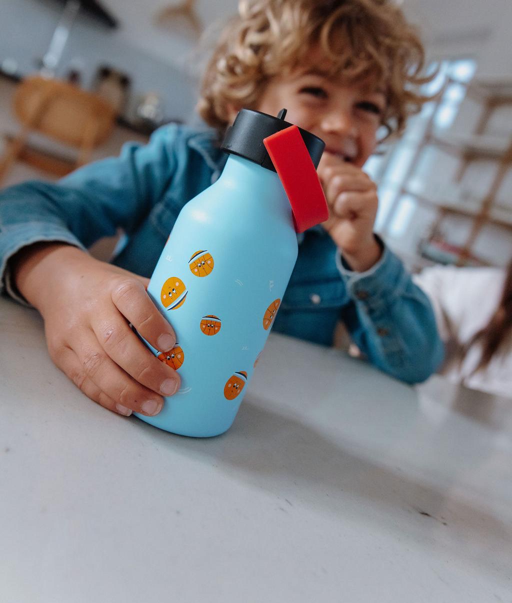 Drinkfles kind blauw motief sport oranje zwarte flesdop Hello Hossy