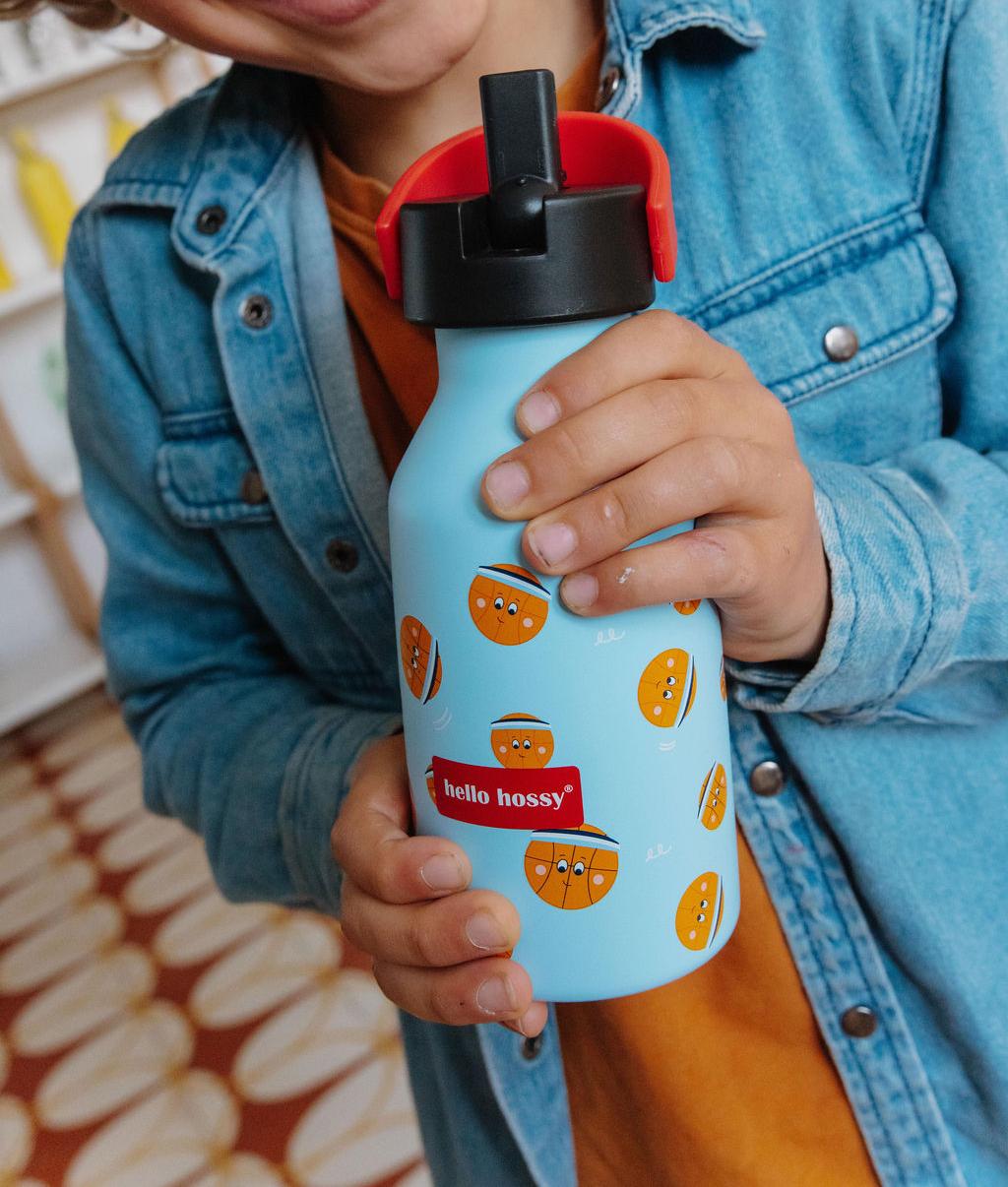Drinkfles kind blauw prints basketbal zwarte rode flesdop Hello Hossy