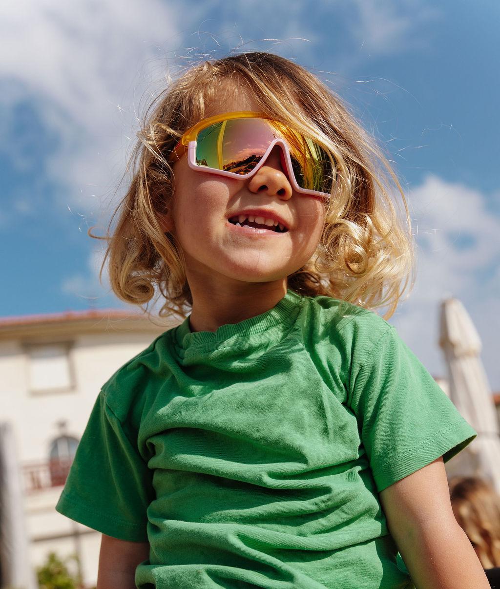Lunettes de soleil enfant orange monture mate rose verres miroir Hello Hossy