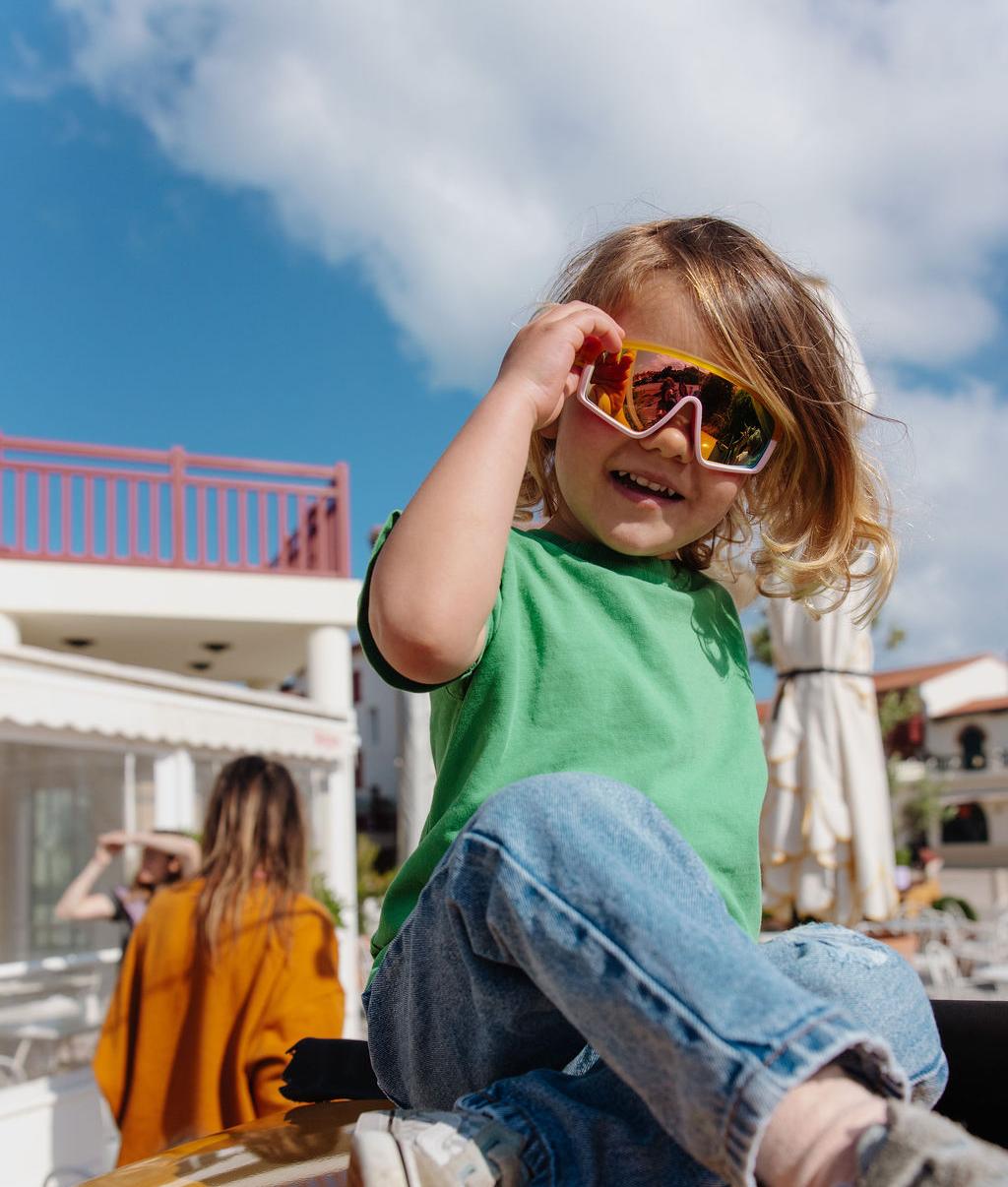Lunettes de soleil enfant orange et rose forme sport Hello Hossy
