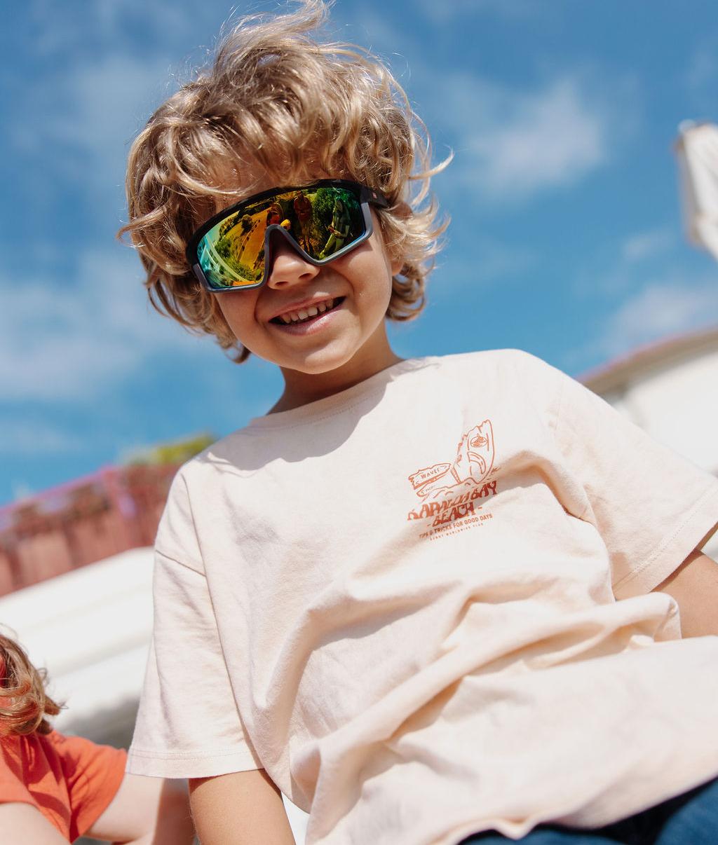 Zonnebrillen voor kinderen zwart sportieve vorm spiegelglazen Hello Hossy