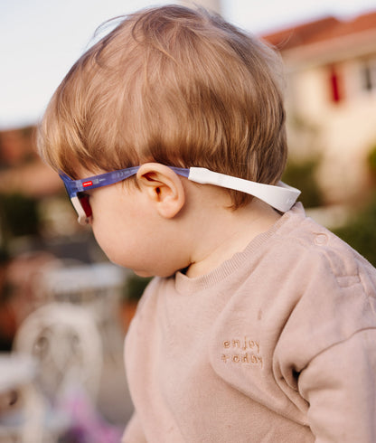 Lunettes de soleil enfant violet blanc forme sport attache arrière Hello Hossy
