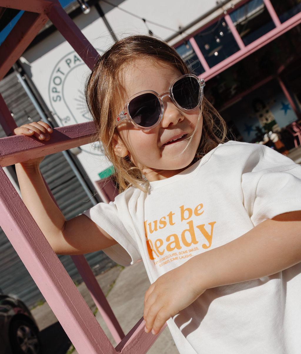 Zonnebrillen voor kinderen wit transparant ronde vorm donkere glazen Hello Hossy