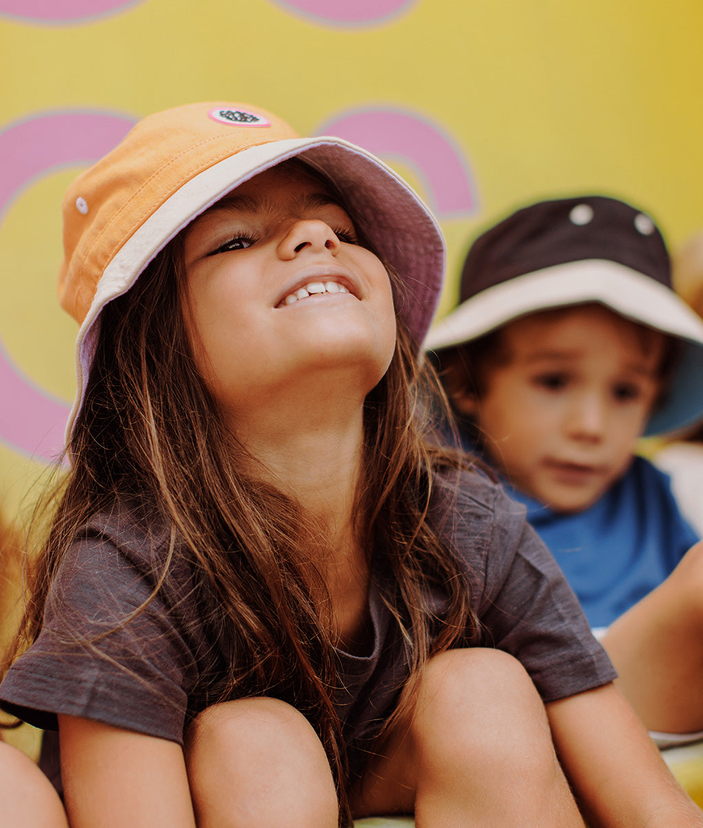 Mini Oranje Bob Hat