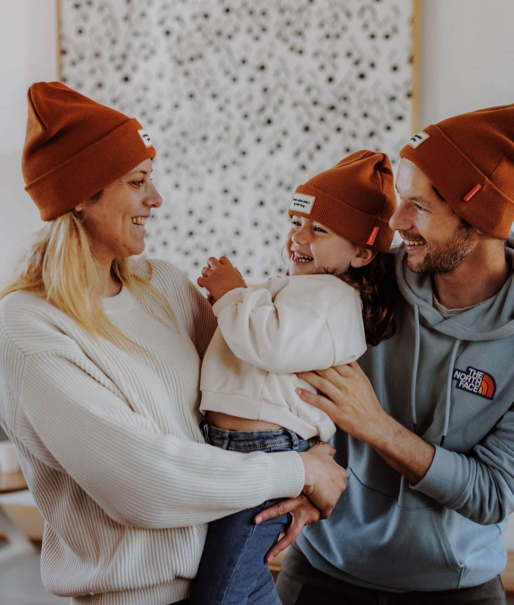 Bonnet Parents-Enfants Urban Cacao, 100% coton biologique, matchy-matchy, dès 9 mois, Cool Kids Only !