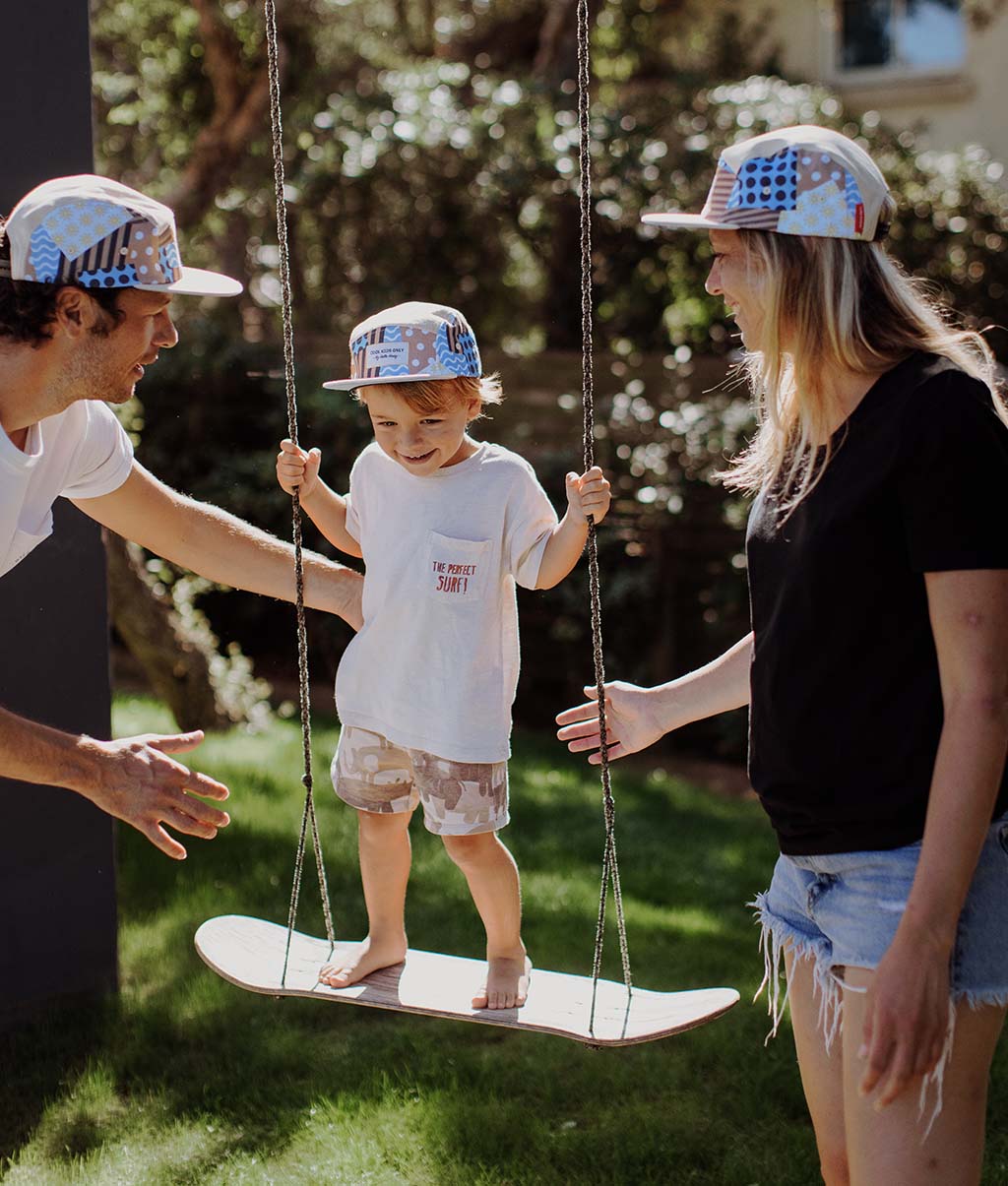 Casquette Parents-Enfants Patchwork, visière plate, matchy-matchy, éco-responsable, dès 9 mois, Cool Kids Only !