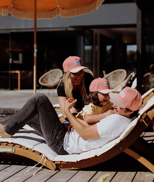 Casquette Parents-Enfants Mini Framboise, visière courbée, matchy-matchy, 100% coton biologique, dès 9 mois, Cool Kids Only !