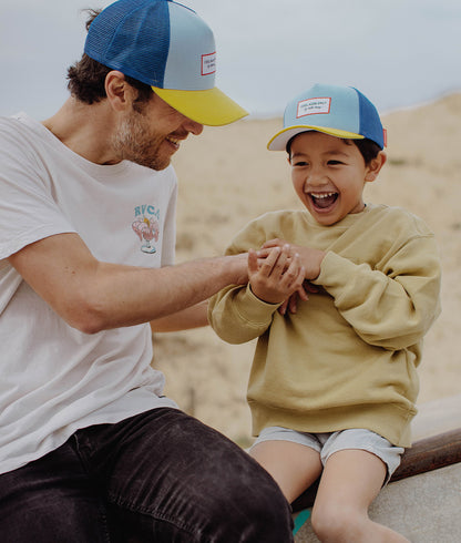 Casquette Parents-Enfants Mini Blue Lemon, style Trucker, matchy-matchy, éco-responsable, dès 9 mois, Cool Kids Only !