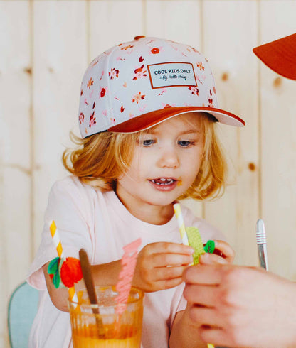 Casquette Enfants Vintage Flowers, visière courbée, éco-responsable, certifiée Oeko-Tex, dès 9 mois, Cool Kids Only !